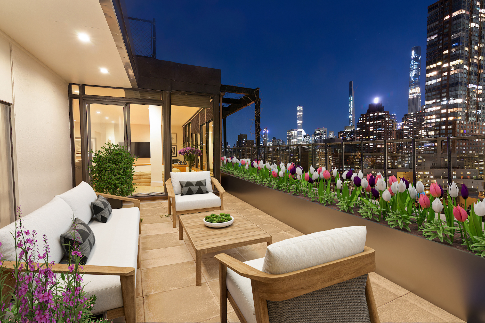 New York Upper West Side Penthouse With Rooftop Deck